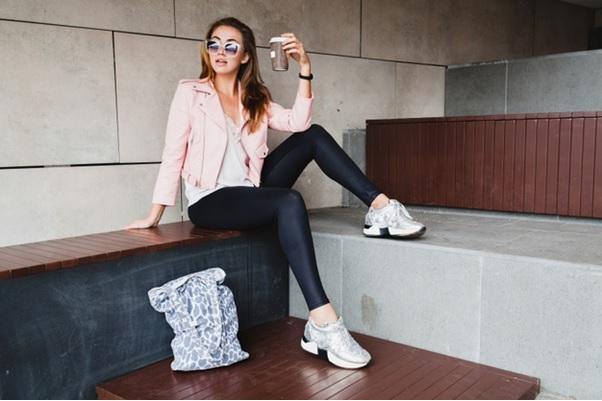 How to look 5 year younger just by wearing the right choice of clothes