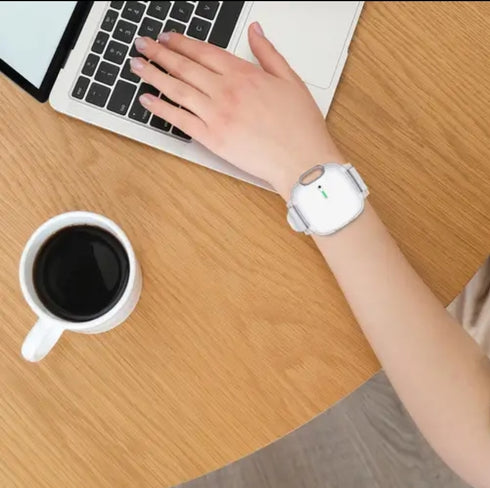 Wearable Fashion Ion Personal Oxigen Purification, 2 in 1 , necklace or Wristband 3D White