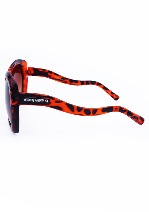 Woman's AQ Wavy Square Sunglasses